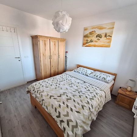 Apartman Lilly Modrica Exterior foto