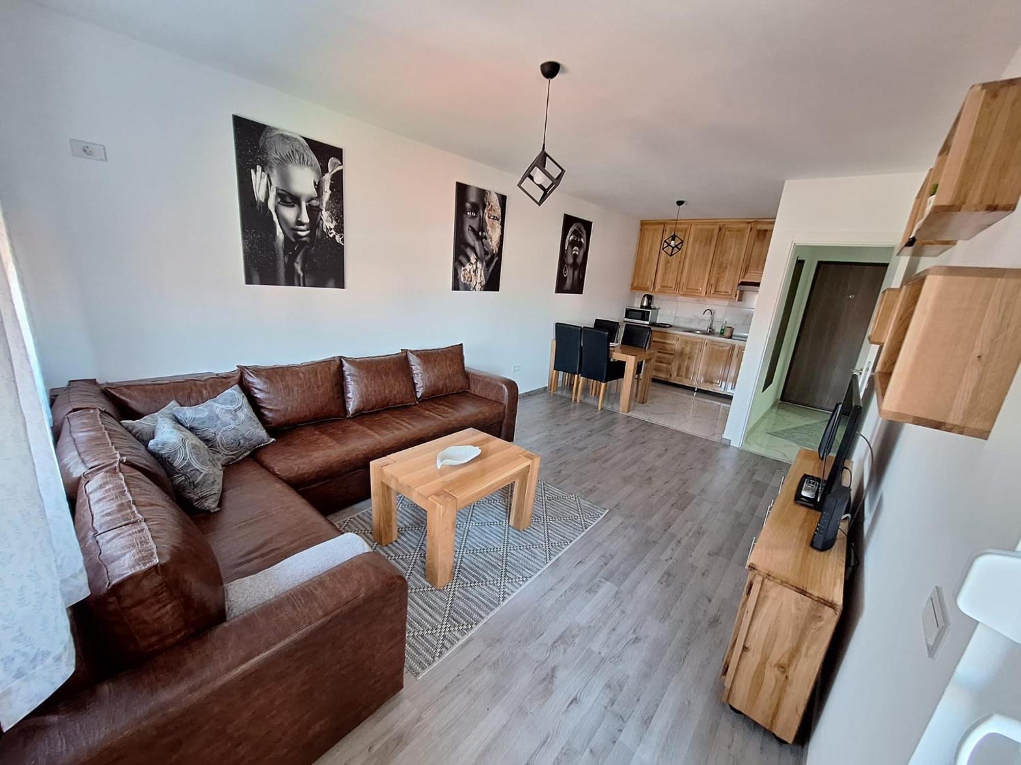 Apartman Lilly Modrica Exterior foto