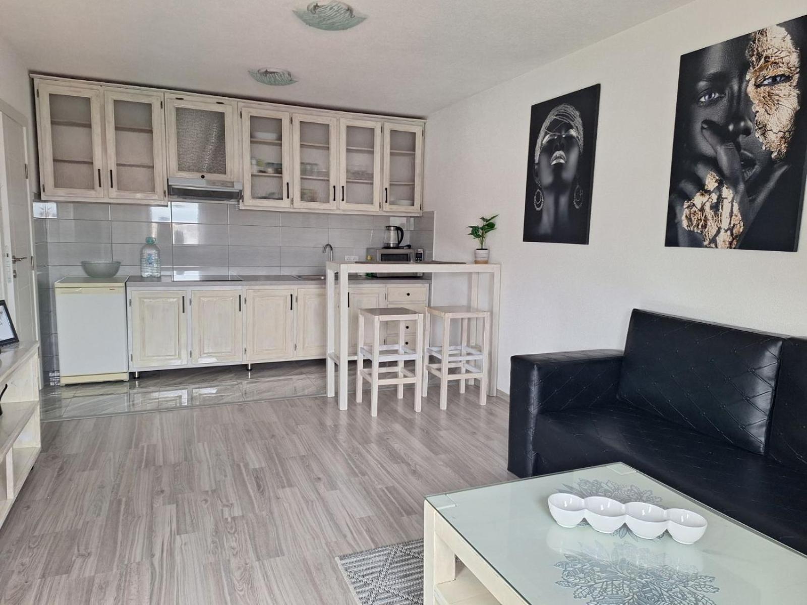 Apartman Lilly Modrica Exterior foto